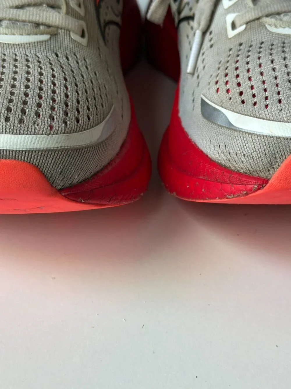 Saucony Endorphin Speed 3 Running Shoes White/ViZiRed Women's 10 - Picture 7 of 16